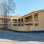 Διαμέρισμα Urban Oasis With Patio Labicana Near Termini *
