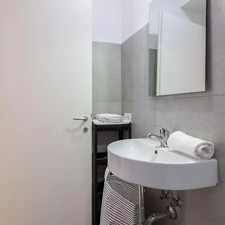 Urban Oasis With Patio Labicana Near Termini * Rom